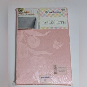 Tablecloth Pink Damask Tablecloth Spring Splendor 70 Inches NWT